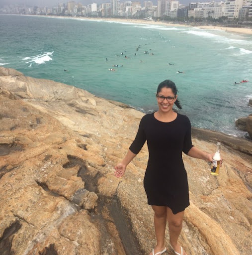 Dra. Karina Nunes Ferreira — foto 3