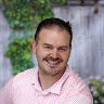 Photo of Kris Smith