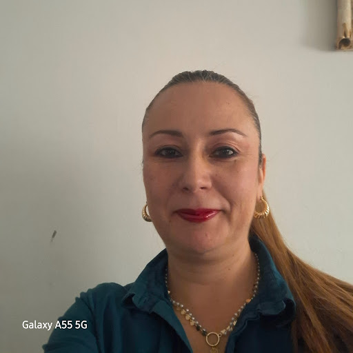 ALEJANDRA VALENCIA