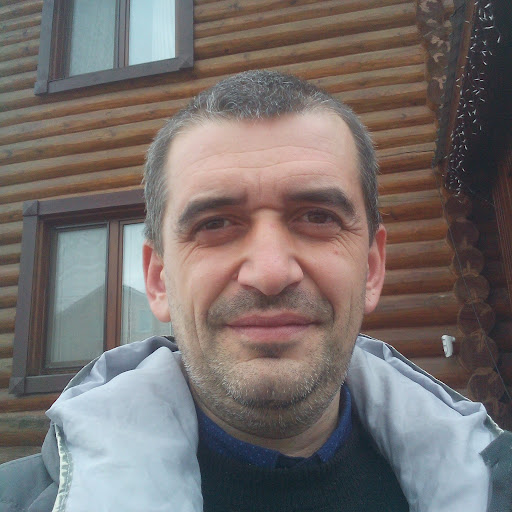 Олег Мельник