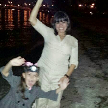 Maria Elena Pose