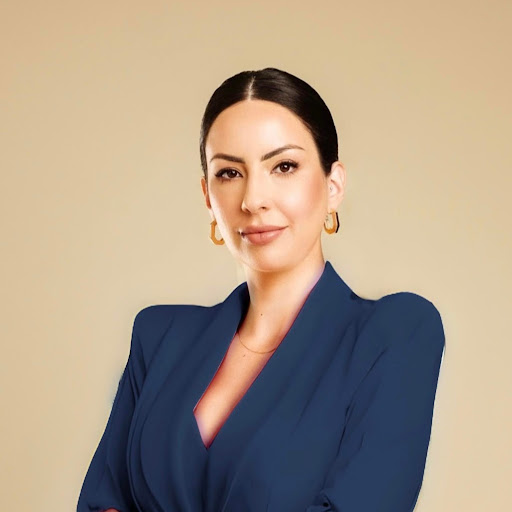 Dra. Camila Rovema — foto 2
