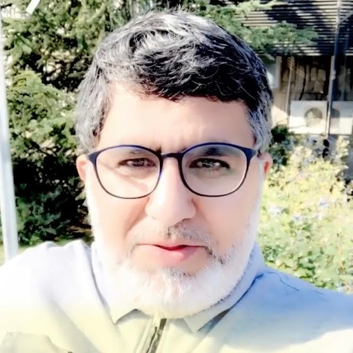 يوسف الملا