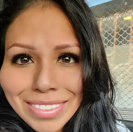 leonela orrala