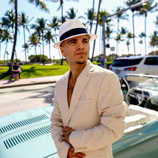 Thomas Martinez