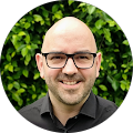 User profile - Simon Kindred.