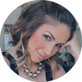 Priscila Naves