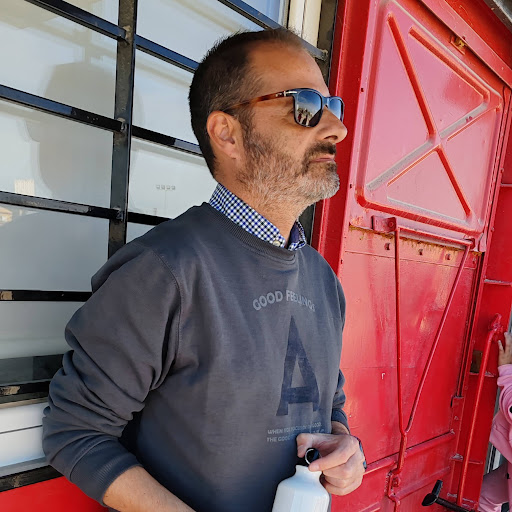 JUAN REINA