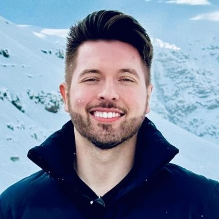 OralClin Dentista | Referência Invisalign Penha | Implantes dentário | Prótese protocolo — foto 3