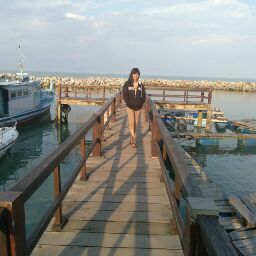 dewi agreni profile icon