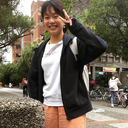 Carolyn Liao's avatar