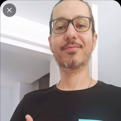 Daniel Guilhardi Falcão