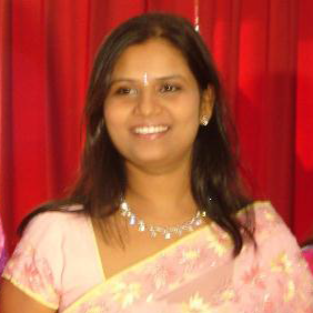 Dr Kumud Saxena