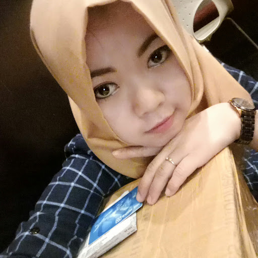 Erny Rhozeetha profile icon