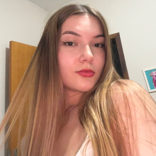 CarolineLaiane Galland