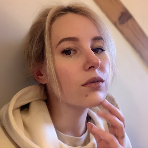 Julia Belozer