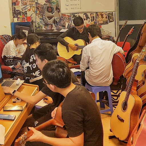 Image pertaining to Cáº§U GIáº¥Y SHOP GUIT