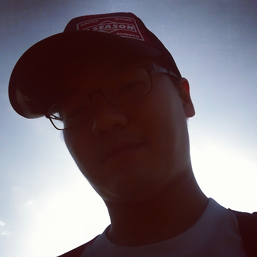 余 Yu俊輝 Chun Hui