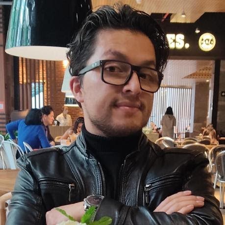John León