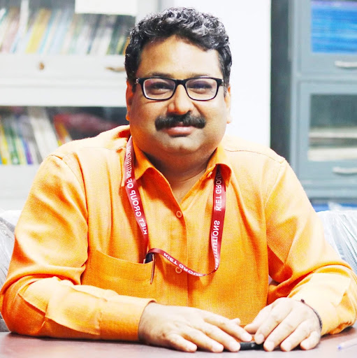 Dr Surendra Kumar Tripathi