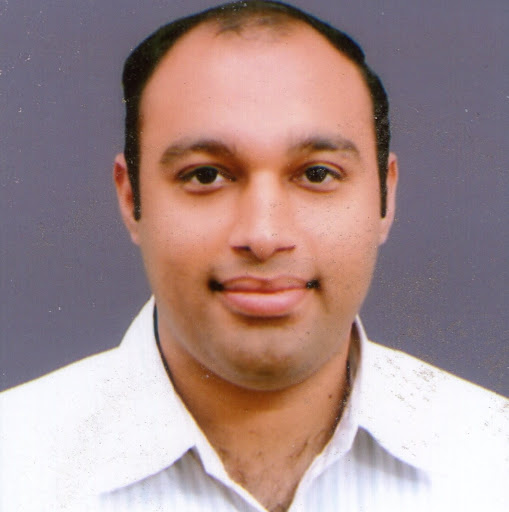 Dr Daksh Bhatia