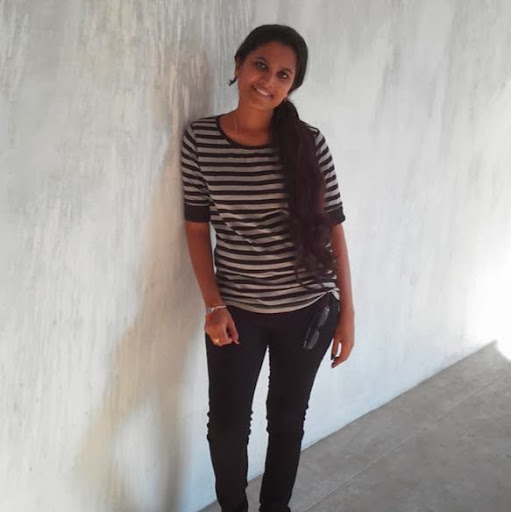 profile image of harshini cherukuri