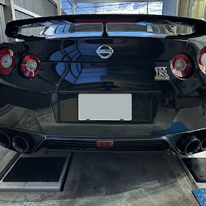 NISSAN GT-R R35