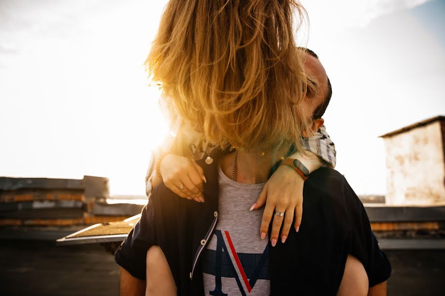 Wedding photographer Anastasiya Mozheyko (nastenavs). Photo of 19 August 2020