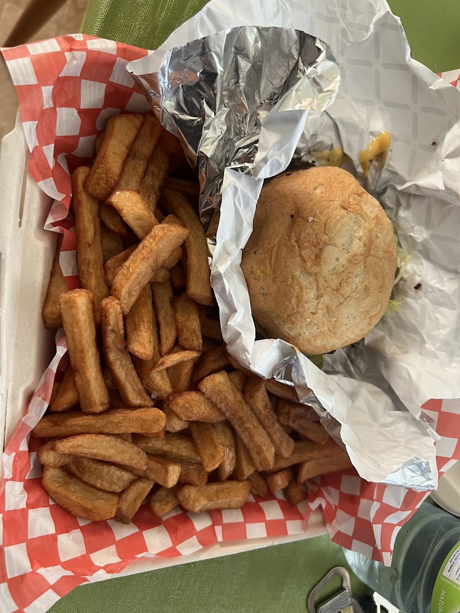 Gluten-Free at Fat Les's Chip Stand & Wham Burger!