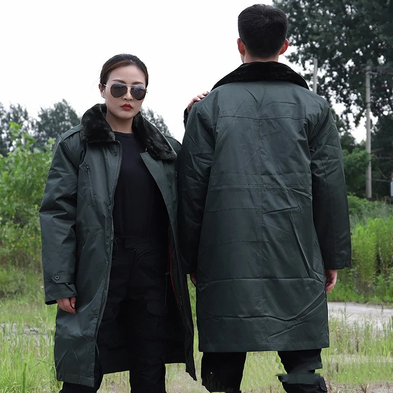 Casaco acolchoado de algodão militar unissex de inverno. Conforto e calor para homens e mulheres. Perfeito para o inverno, proteção contra o frio.