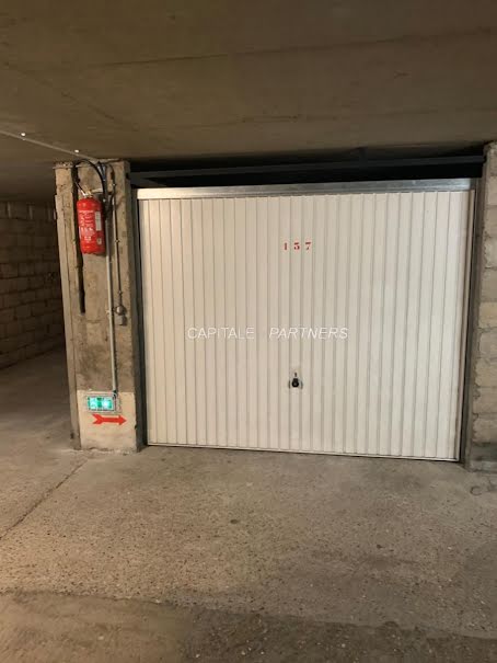 Location  parking   à Paris 15ème (75015), 175 €