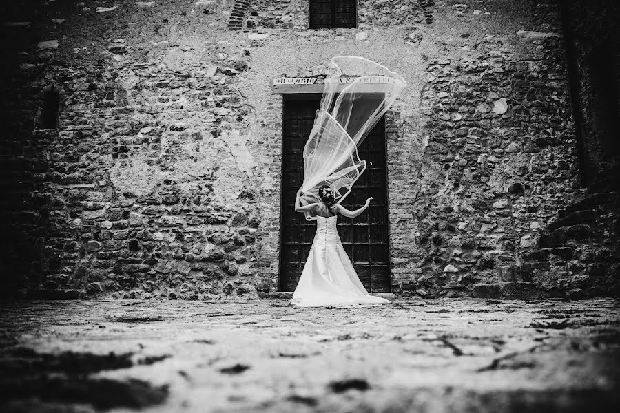 Fotografo di matrimoni Fabrizio Guerra (fabrizioguerra). Foto del 21 giugno 2015