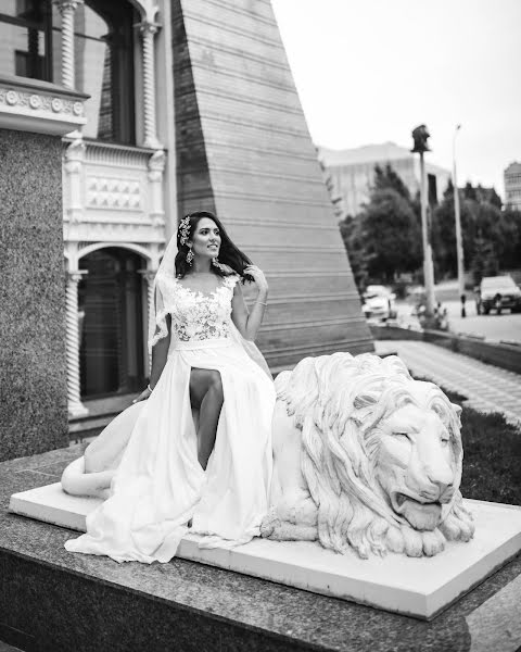 Wedding photographer Denis Khuseyn (legvinl). Photo of 14 October 2019