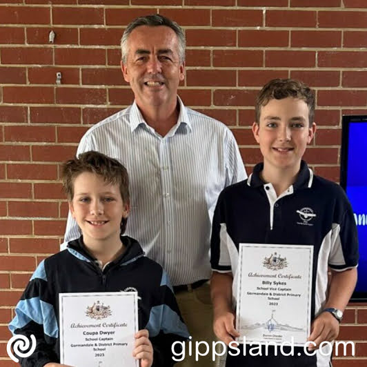 Federal Member for Gippsland Darren Chester with Gormandale and District Primary School Captains Coupa Dwyer and Billy Sykes