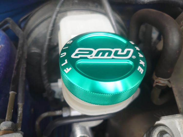 WRX STIのProject μ・マスターシリンダーキャップ・新パーツ取付に関するカスタム事例の投稿画像3枚目