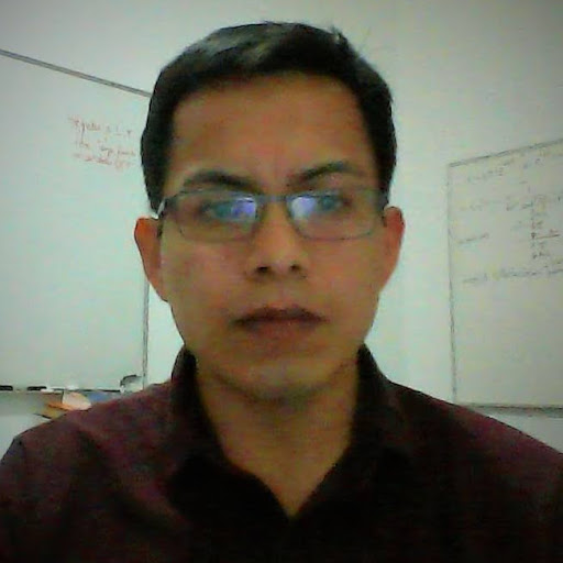 Enrique John Arias Chiga (Condutor)