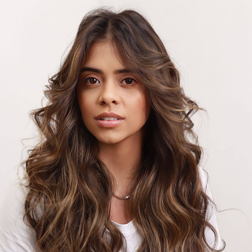 Débora R. Bambirra (Conduzido)