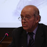 Writer: Paraschos Karavatakis