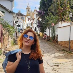 Karina Neves (Conduzido)