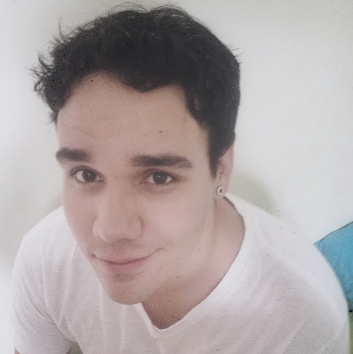 Philippe Gontijo (Condutor)