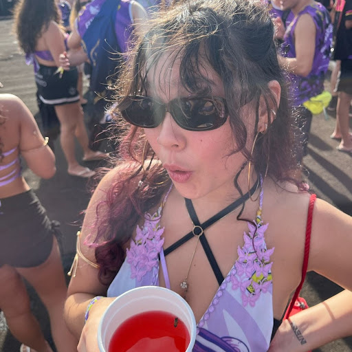 Victoria Mauricio (Conduzido)