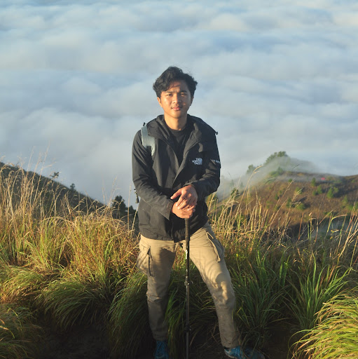 I Kadek Adi Rian Nugraha