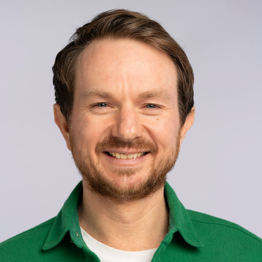 Andy Hix (Condutor)
