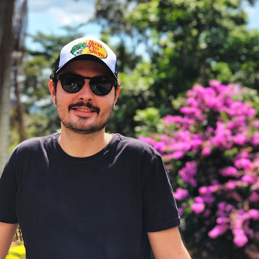 Luiz Freitas (Condutor)