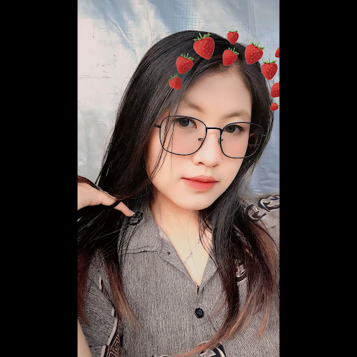 Poppy Qurnia profile icon