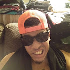 Utilizator: James Linsley