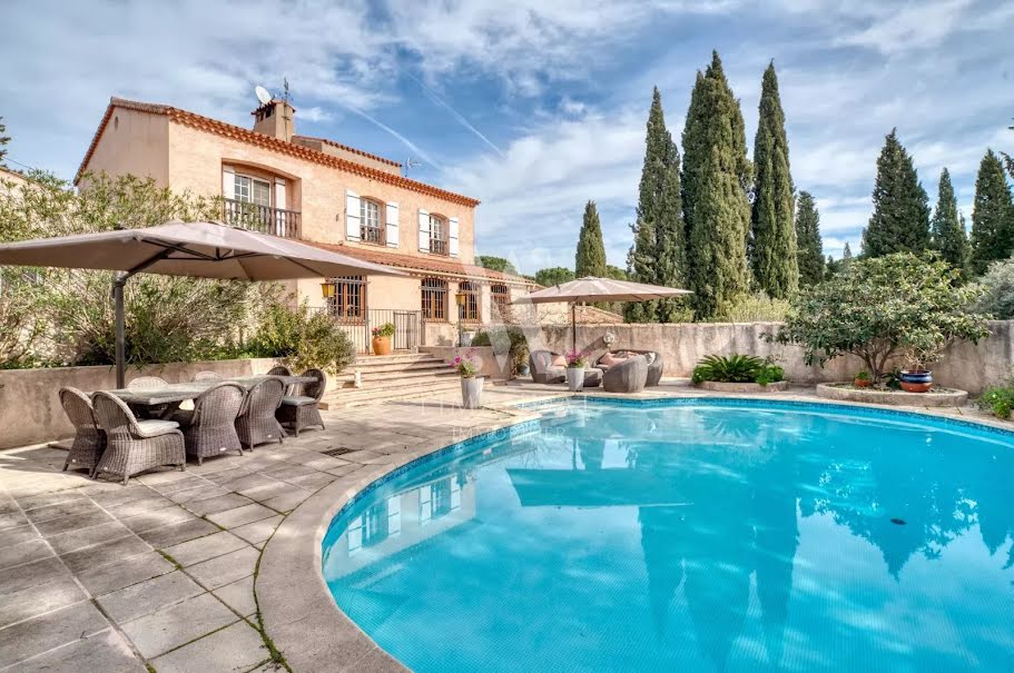 Vente propriété 10 pièces 550 m² à Saint-Tropez (83990), 3 900 000 €