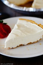 No-Bake Cheesecake was pinched from <a href="http://life-in-the-lofthouse.com/no-bake-cheesecake/" target="_blank">life-in-the-lofthouse.com.</a>