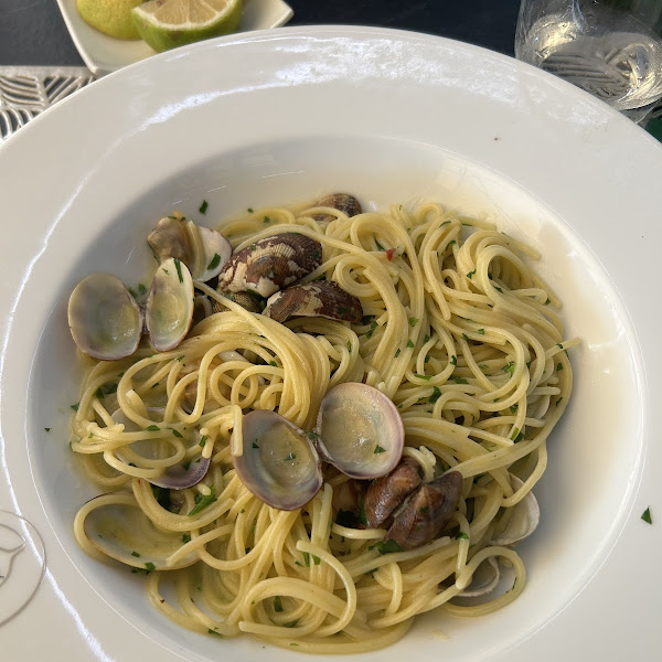 Gluten free pasta with clams