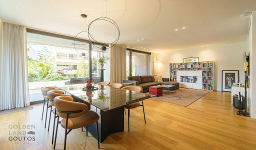 Property purchase in Glyfada (Greece) with pool